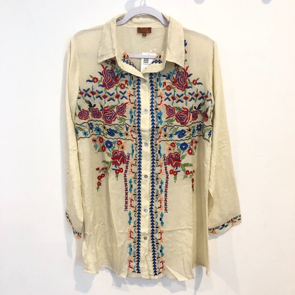 Scully Floral Embroidered Ivory Button Tunic Top - Picture 2 of 13